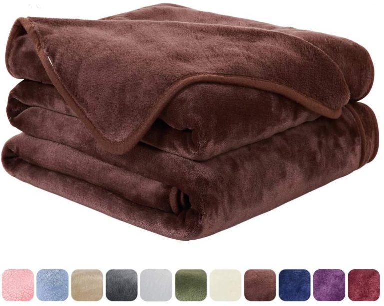 Best Thermal Blankets to Keep You Warm [2021]